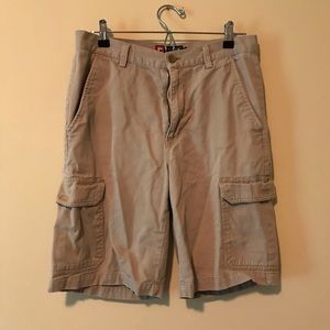 Men’s size 30 Chaps Kahki Cargo Short